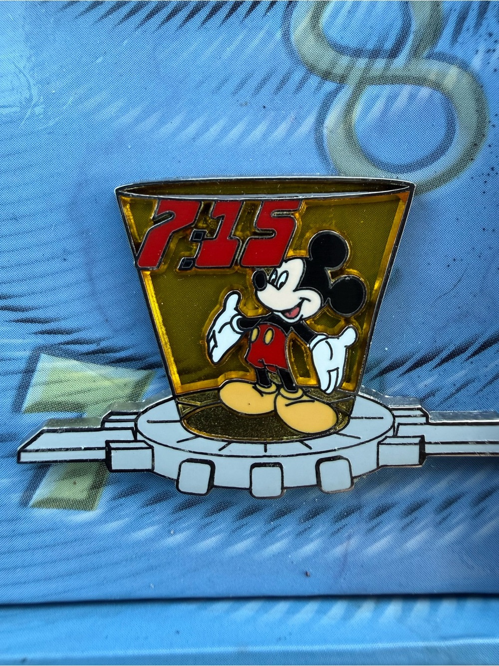 Disney Journey Through Time Mickey Blue and Yellow pin collection - Picture 6 of 9